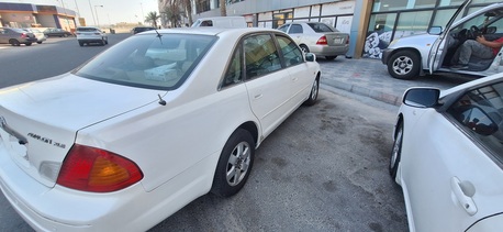 Manama, Vehicles, Cars & Trucks , BHD 1050,  Toyota Avalon,  2001,  Automatic,  480 KM,   XLS V6  For Sale , ZERO ACCIDENT , Small Leakage
