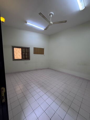 Paris, Housing Exchanges, 100/year,  1 BR,  100 Sq. Meter,  Apartment For Rent In Abu Saiba