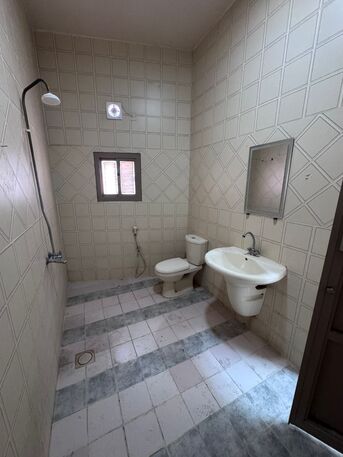 Paris, Housing Exchanges, 100/year,  1 BR,  100 Sq. Meter,  Apartment For Rent In Abu Saiba