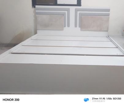 Jeddah, Furniture, SR 200,  Queen Size Bed.