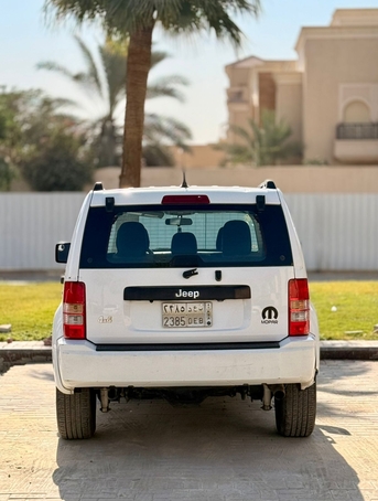 Riyadh, Vehicles, Cars & Trucks , SAR 15000,  Jeep Liberty,  2012,  Automatic,  350000 KM,   Cherokee