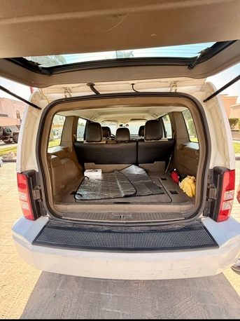 Riyadh, Vehicles, Cars & Trucks , SAR 15000,  Jeep Liberty,  2012,  Automatic,  350000 KM,   Cherokee