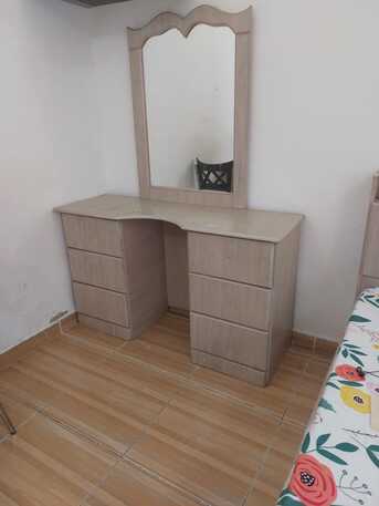 Jeddah, Furniture, WANT TO SALE A BED SET