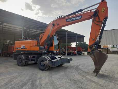 Jeddah, Machinery, SAR 1,  Heavy Machinery Rental Equipment, Cranes ,Manlifts, Boom Trucks,Excavator,Graders