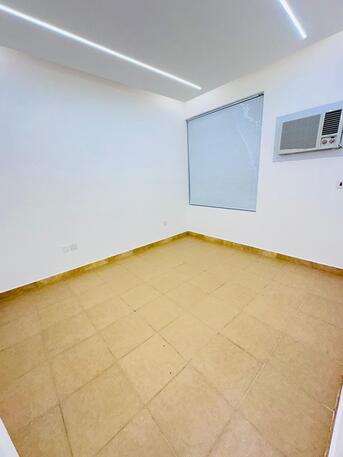 Gudaibiya, Apartments/Houses, BHD 280/month,  3 BR,  Flat For Rent In Gudaibiya With EWA Near Al Jazira