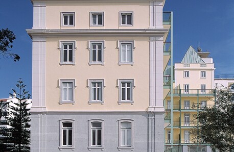 Lisbon, Real Estate For Sale, EUR 260000,  Studio,  75 Sq. Meter,  Office In Monte Estoril In Private Condominium With Parking