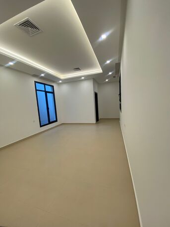 Kuwait City, Apartments/Houses, KWD 1250/month,  6 BR,  For Rent: Six-bedroom Basement Apartment In Abu Fatira