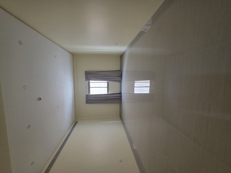 Mahooz, Apartments/Houses, BHD 300/month,  2 BR,  #2BATHROOM Hall Kitchen Without Electricity Car Parking