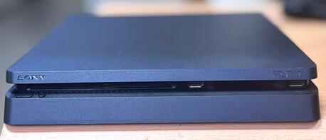 Doha, Electronics, QAR 550,  Sony PlayStation 4