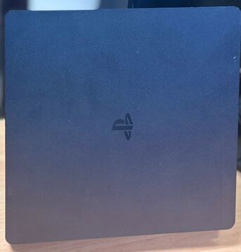 Doha, Electronics, QAR 550,  Sony PlayStation 4