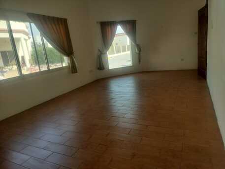 Janabiya, Villas, BHD 700,  Semi Furnished 4 Bhk Exclusive Compound Villa In Janabiya  Near KFC