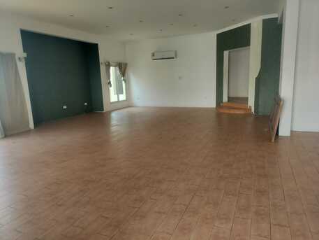 Janabiya, Villas, BHD 700,  Semi Furnished 4 Bhk Exclusive Compound Villa In Janabiya  Near KFC