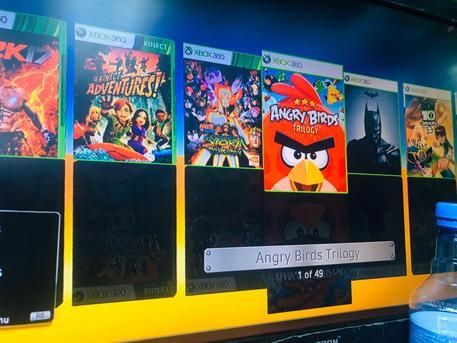 Al Aziziyah, Video Games, SAR 750,  Xbox 360 Slim 2 - Controller Sencor Cam*50 Games Inside