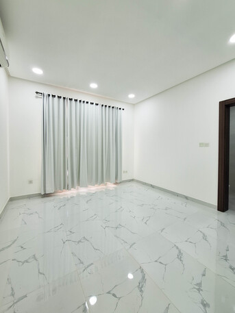 Jidhafs, Apartments/Houses, BHD 300/month,  3 BR,  For Rent: Semi-furnished Apartment In Jableh Habashi, Near The Main Road