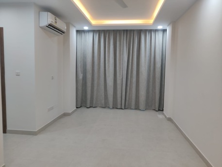 Galali, Apartments/Houses, BHD 180/month,  Studio,  1 Bedroom Flat With EWA | ACs | New Bld | Sea View