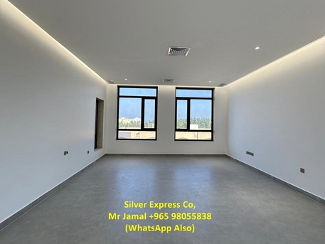 Mubarak Al-Kabeer, Apartments/Houses, KWD 1000/month,  4 BR,  200 Sq. Meter,  500 Mtr 4 Bedroom Floor With Balcony For Rent In Abu Fatira.