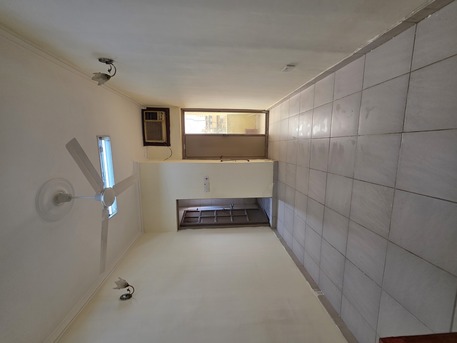 Gudaibiya, Apartments/Houses, BHD 130/month,  Studio,  Semi Furnished Studio Flat With Unlimited Ewa @130/BD In Gudaibiya