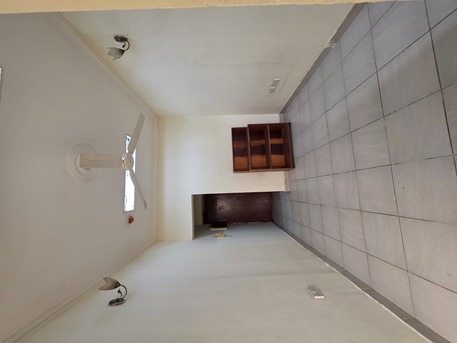Gudaibiya, Apartments/Houses, BHD 130/month,  Studio,  Semi Furnished Studio Flat With Unlimited Ewa @130/BD In Gudaibiya