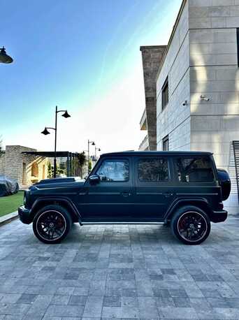 Cairo, Automotive, إيجار سيارة المشاهير (G63): خدمة بالسائق VIP لضمان 