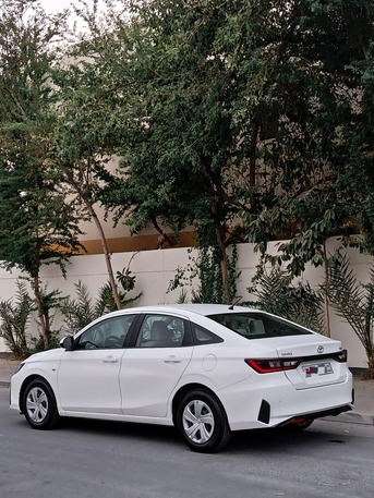 Zinj, Vehicles, Cars & Trucks , BHD 5500,  Toyota Yaris,  2023,  Automatic,  76000 KM,    UNDER WRRANTY AGENT MAINTAINED SINGLE OWNER CAR FOR SALE