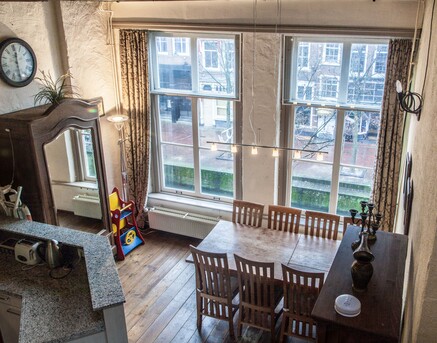The Hague, Apartments/Houses, EUR 2200/month,  3 BR,  110 Sq. Meter,  Beautiful Canal-side Townhouse In Central Delft