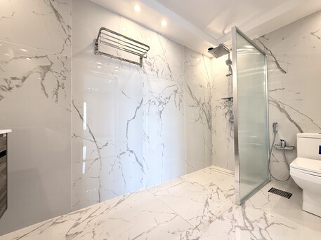 Kuwait City, Apartments/Houses, KWD 1250/month,  3 BR,  Fnaitees &ndash; Spacious Three Bedroom Floor W/private Terrace