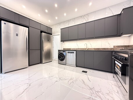 Kuwait City, Apartments/Houses, KWD 1250/month,  3 BR,  Fnaitees &ndash; Spacious Three Bedroom Floor W/private Terrace