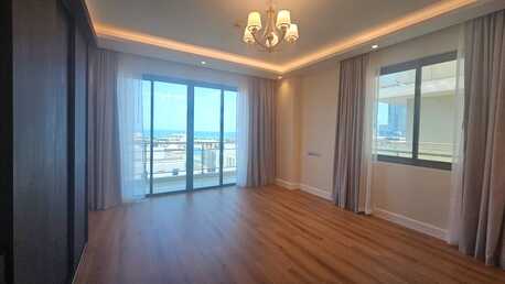 Al Seef, Apartments/Houses, BHD 600/month,  2 BR,  Semi Furnished 2 Bhk Sea View Apartment Inclusive In Reef Island
