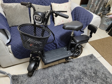 Khobar, Vehicles, Cars & Trucks , SAR 700,  Electric Scooter,  2025,  1 KM,   In Perfect Condition  Double Seater  Location: Khobar Shamaliya