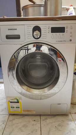 Riyadh, Furniture, SAR 200,  Double Beds Set.2cupbord Big 2.set. 3windo AC . Carrier