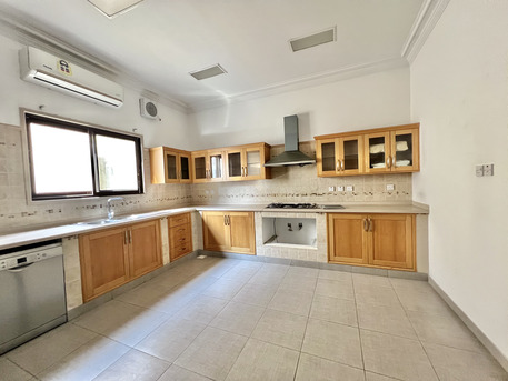 Saar, Apartments/Houses, BHD 1000/month,  Studio,  480 Sq. Meter,  Spacious 5-Bedroom Villa + Maid & Driver Rooms