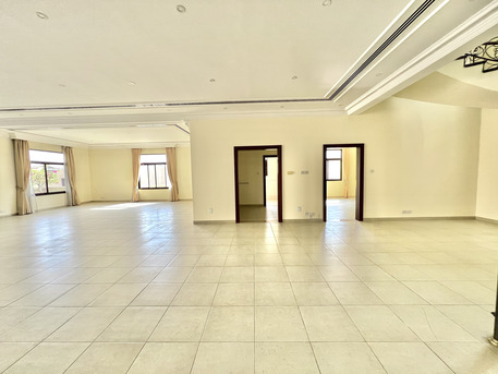 Saar, Apartments/Houses, BHD 1000/month,  Studio,  480 Sq. Meter,  Spacious 5-Bedroom Villa + Maid & Driver Rooms