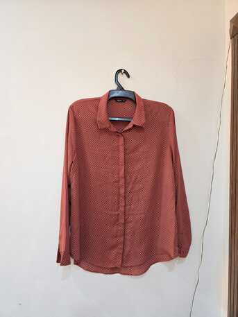 Jeddah, Household Items, SAR 10,  Ladies Shirts. Slightly Used. Excellent Condition. SAR 15 Per Shirt