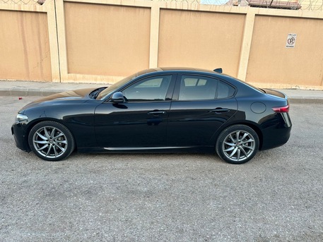 Al-Yarmouk, Vehicles, Cars & Trucks , SAR 60000,  الفا روميو,  2019,  Automatic,  85000 KM,
