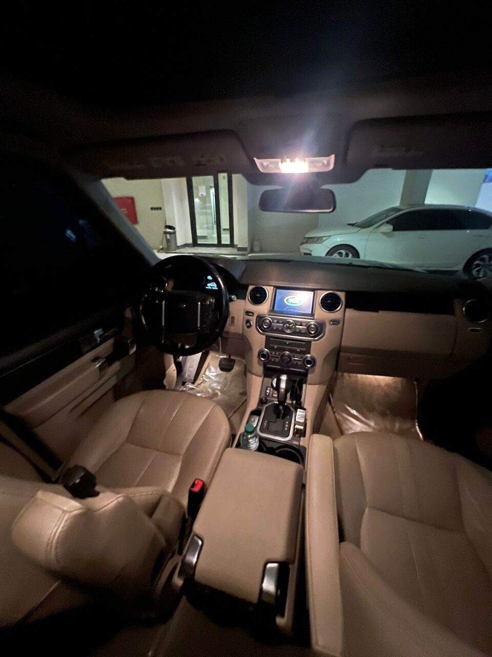 Dammam, Vehicles, Cars & Trucks , SAR 39000,  Land Rover LR4 - 2013 - Odo: 233k,  2013,  Automatic,  233000 KM,