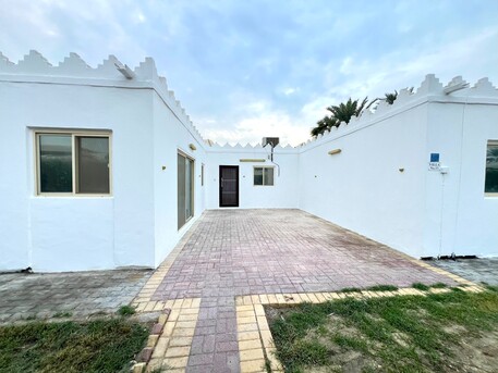 Hamala, Villas, BHD 550,  300 Sq. Meter,  Spacious 3BR Villa | Garden | EWA Incl | Hamala