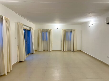 Hamala, Villas, BHD 550,  300 Sq. Meter,  Spacious 3BR Villa | Garden | EWA Incl | Hamala