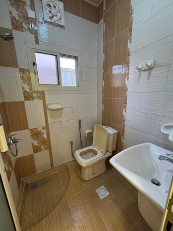 Paris, Housing Exchanges, 175/year,  2 BR,  120 Sq. Meter,  New Apartment For Rent In Damistan Housing