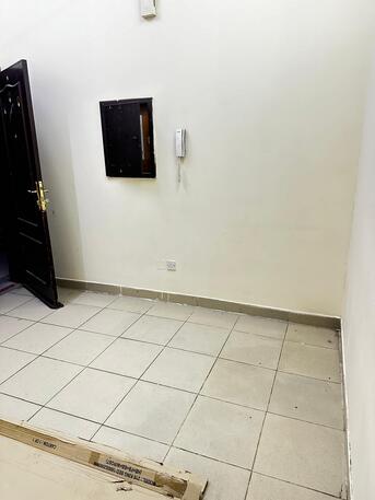 Gudaibiya, Apartments/Houses, BHD 210/month,  2 BR,  Flat For Rent In Gudaibiya Nearby LuLu