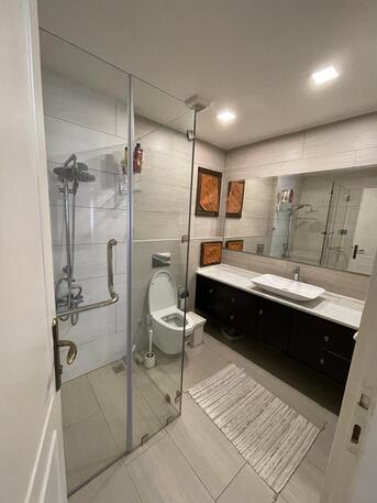 Amman, Apartments/Houses, JOD 12500/year,  3 BR,  Furnished, 3 BR In 4th/ 5th Circle: Bright And Cozy Three-bedroom Apartment With Garden