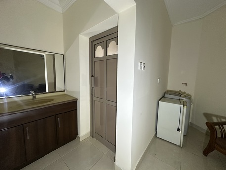 Manama, Apartments/Houses, BHD 120/month,  Studio,  60 Sq. Meter,  An Apartment For Rent On The Ground Floor In The Al-Muqsha Area, Including Electricity.