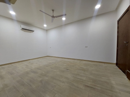Manama, Apartments/Houses, BHD 460/year,  5 BR,  5 BHK FLAT Looking For A Comfortable And Spacious Home?