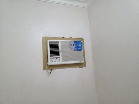 Dhurma, Air Conditioners, SAR 300,  Window AC Hot & Cold &ndash; 1.5 Ton | Exchange Offer Available