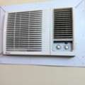 SAR 300,  For Sale &ndash; 1.5 Ton Window AC Hot & Cold  Perfect Condition Hot & Cold Window AC
