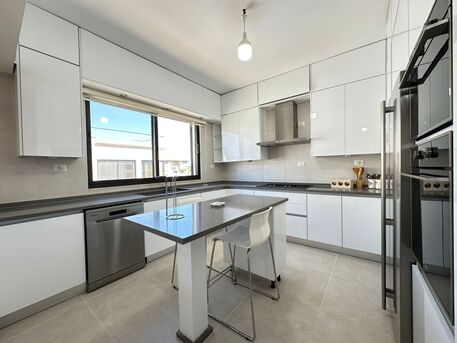 Amman, Apartments/Houses, JOD 24000/year,  Furnished,  3 BR,  200 Sq. Meter,  Modern Furnished Apartment For Rent In Deir Ghubar