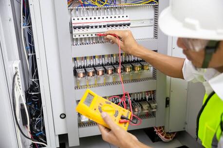Jeddah, Job Seekers, ELECTRICIAN AND PULMBER MAN