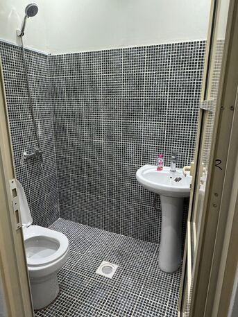 Al Malaz, Bedspace For Rent, SAR 500/month,  Luxury And Comfortable Bachelor Accommodation With Outdoor Lounge! ✨