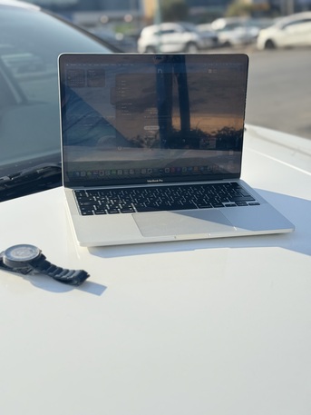 Olaya, Tablet Computers, SAR 2750,  For Sale: MacBook Pro 2022 &ndash; M2, 16GB RAM / 256GB SSD / Touch Bar