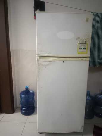 Jeddah, Appliances, SAR 100,  Big Fridge ,Brand DAEWOO = Only For 100 SR