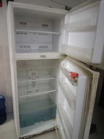 Jeddah, Appliances, SAR 100,  Big Fridge ,Brand DAEWOO = Only For 100 SR